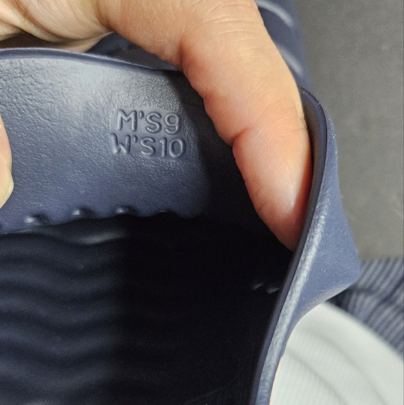 Sperry - Picture 8 of 8